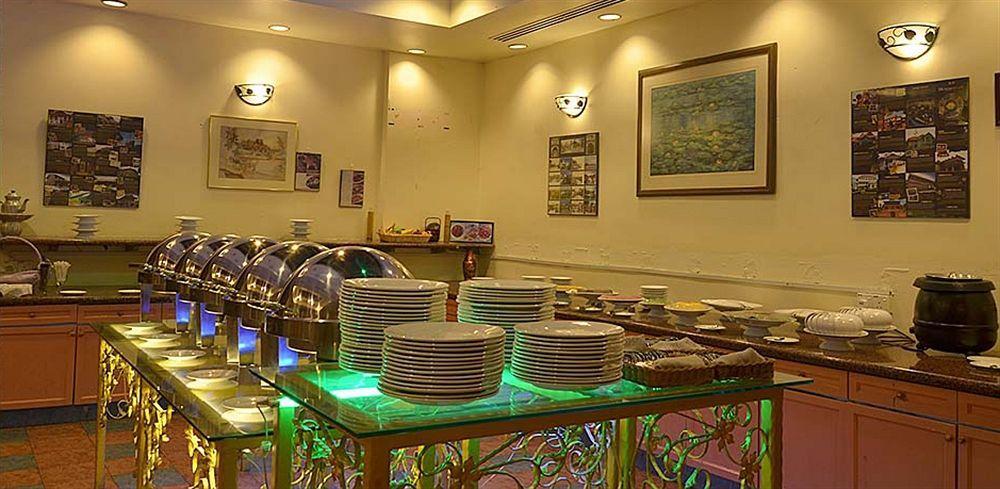 Collection O Hotel Super Cowboy Melaka Zewnętrze zdjęcie